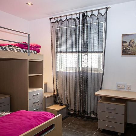 Dolmen Court Flat 10, Qawra Apartamento St. Paul's Bay Exterior foto