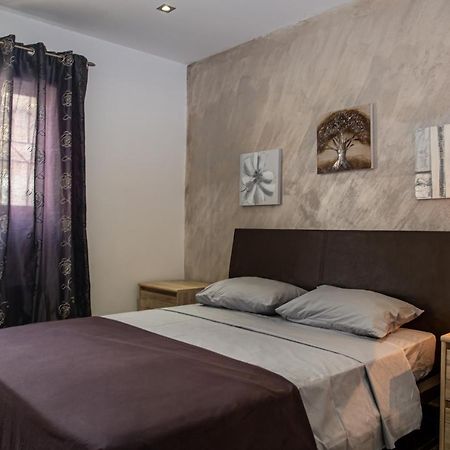 Dolmen Court Flat 10, Qawra Apartamento St. Paul's Bay Exterior foto