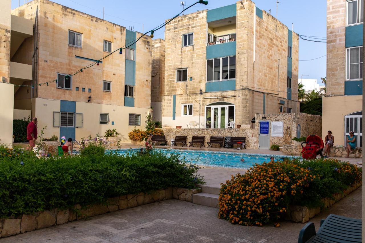 Dolmen Court Flat 10, Qawra Apartamento St. Paul's Bay Exterior foto